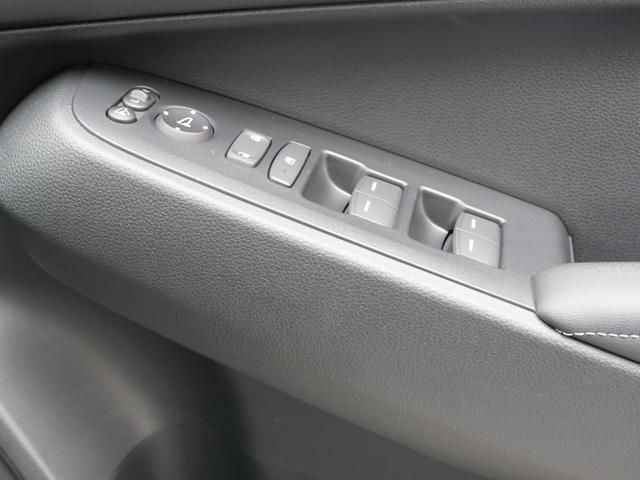 ヴェゼル e:HEVZ デモカー ホンダセンシング 9インチナビ バックカメラ USB充電 ワイヤレス充電器 ETC2.0 シートヒーター ハンドルヒーター 電子パーキング 減速セレクター LEDヘッドライト 障害物センサー(29枚目)
