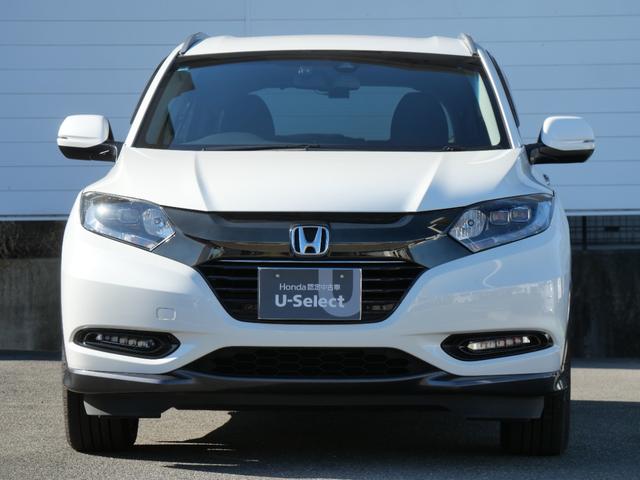 ヴェゼル ＨＶＸ・ホンダセンシングブリリアントスタイルＥＤ　ワンオーナー　８インチナビ　ホンダセンシング　リアカメラＤＥあんしんプラス　バックカメラ　ＨＤＭＩ　ＥＴＣ　ナビ連動フロントドラレコ　電子パーキング　オートリトラミラー　ルーフレール　ＬＥＤライト（4枚目）