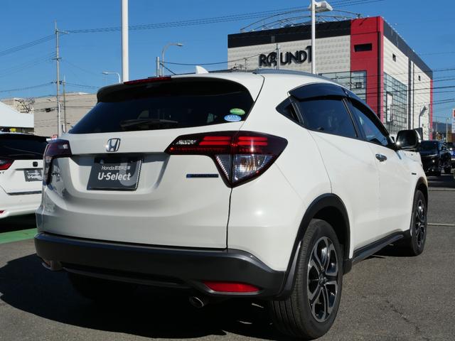 ヴェゼル ＨＶＸ・ホンダセンシングブリリアントスタイルＥＤ　ワンオーナー　８インチナビ　ホンダセンシング　リアカメラＤＥあんしんプラス　バックカメラ　ＨＤＭＩ　ＥＴＣ　ナビ連動フロントドラレコ　電子パーキング　オートリトラミラー　ルーフレール　ＬＥＤライト（10枚目）