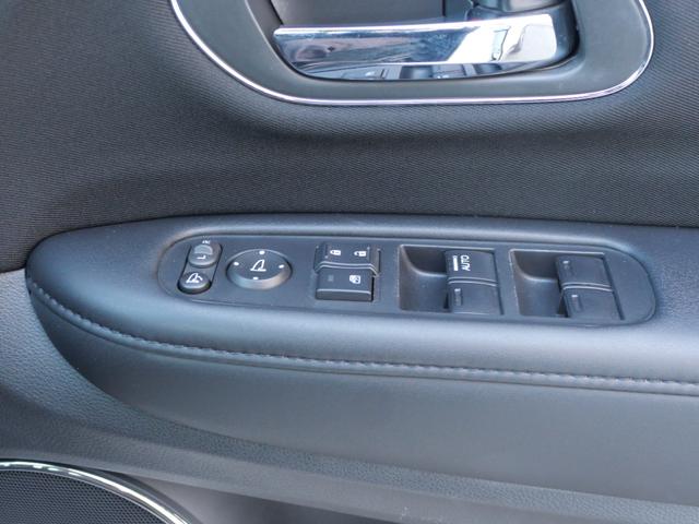 ヴェゼル ＨＶＸ・ホンダセンシングブリリアントスタイルＥＤ　ワンオーナー　８インチナビ　ホンダセンシング　リアカメラＤＥあんしんプラス　バックカメラ　ＨＤＭＩ　ＥＴＣ　ナビ連動フロントドラレコ　電子パーキング　オートリトラミラー　ルーフレール　ＬＥＤライト（27枚目）