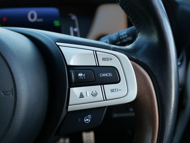 フィット ｅ：ＨＥＶリュクス　ホンダセンシング　インターナビ　バックカメラ　ＥＴＣ２．０　ワイヤレス充電器　本革シート　シートヒーター　ハンドルヒーター　電子パーキング　アドバンスドミラー　モデューロエアロ　ＬＥＤヘッドライト（31枚目）