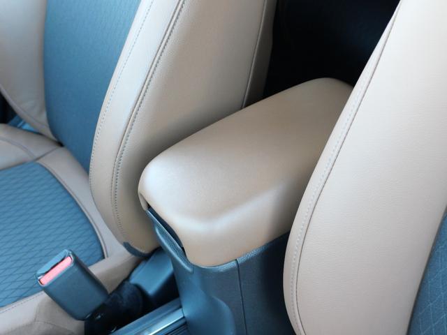 フィット ｅ：ＨＥＶリュクス　ホンダセンシング　インターナビ　バックカメラ　ＥＴＣ２．０　ワイヤレス充電器　本革シート　シートヒーター　ハンドルヒーター　電子パーキング　アドバンスドミラー　モデューロエアロ　ＬＥＤヘッドライト（49枚目）