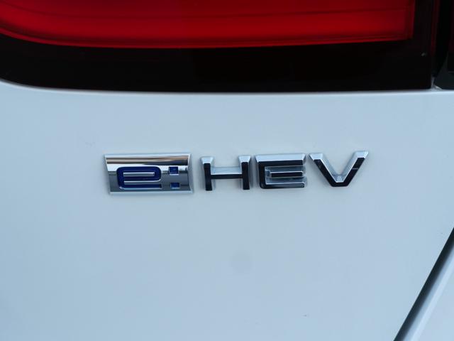 フィット ｅ：ＨＥＶリュクス　ホンダセンシング　インターナビ　バックカメラ　ＥＴＣ２．０　ワイヤレス充電器　本革シート　シートヒーター　ハンドルヒーター　電子パーキング　アドバンスドミラー　モデューロエアロ　ＬＥＤヘッドライト（52枚目）