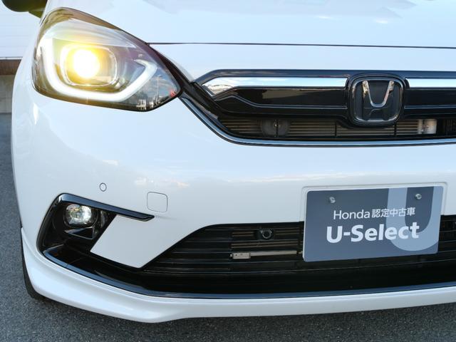 フィット ｅ：ＨＥＶリュクス　ホンダセンシング　インターナビ　バックカメラ　ＥＴＣ２．０　ワイヤレス充電器　本革シート　シートヒーター　ハンドルヒーター　電子パーキング　アドバンスドミラー　モデューロエアロ　ＬＥＤヘッドライト（60枚目）