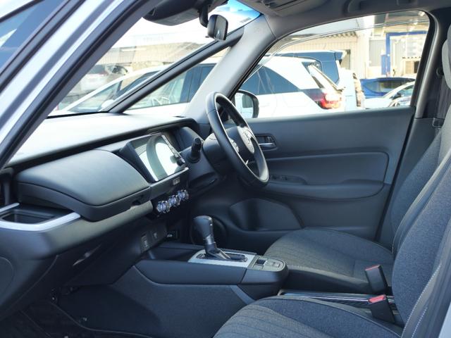 フィット ｅ：ＨＥＶホーム　ワンオーナー　ホンダセンシング　インターナビ　バックカメラ　ＥＴＣ２．０　ナビ連動ドラレコ前後　ＵＳＢ　ＵＳＢ充電器　ホンダコネクト　電子パーキング　コンフォートビューパッケージ　ＬＥＤヘッドライト（13枚目）