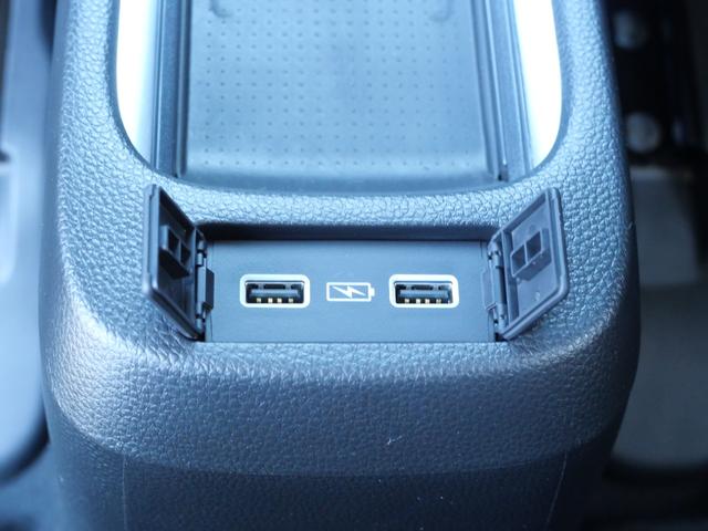 フィット ｅ：ＨＥＶホーム　ワンオーナー　ホンダセンシング　インターナビ　バックカメラ　ＥＴＣ２．０　ナビ連動ドラレコ前後　ＵＳＢ　ＵＳＢ充電器　ホンダコネクト　電子パーキング　コンフォートビューパッケージ　ＬＥＤヘッドライト（42枚目）