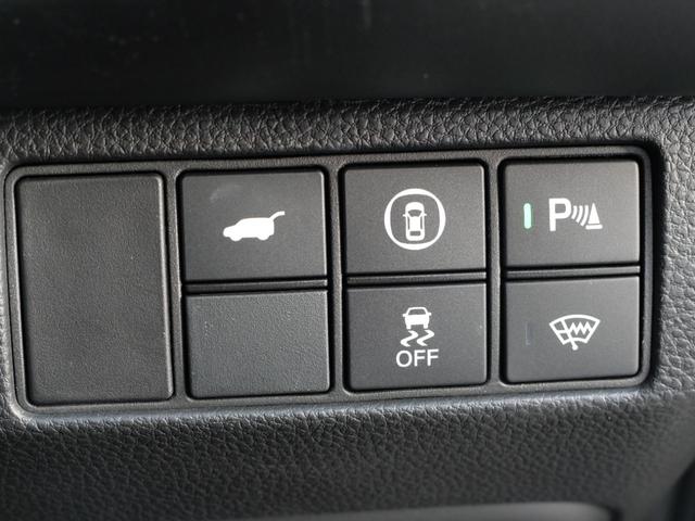 ヴェゼル ｅ：ＨＥＶＺ　ワンオーナー　ホンダセンシング　ナビ　マルチビューカメラ　ＥＴＣ２．０　プレミアムサウンド　ワイヤレス充電器　ドラレコ前後　シートヒーター　ハンドルヒーター　パワーバックドア　ＬＥＤライト　無限エアロ（31枚目）
