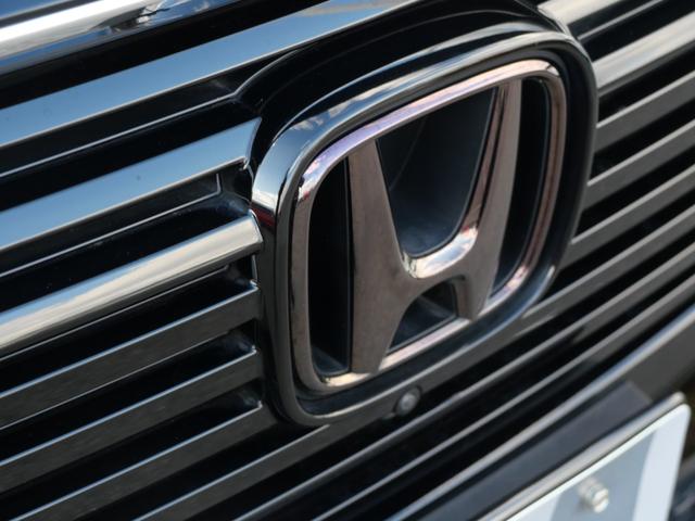 ヴェゼル ｅ：ＨＥＶＺ　ワンオーナー　ホンダセンシング　ナビ　マルチビューカメラ　ＥＴＣ２．０　プレミアムサウンド　ワイヤレス充電器　ドラレコ前後　シートヒーター　ハンドルヒーター　パワーバックドア　ＬＥＤライト　無限エアロ（67枚目）