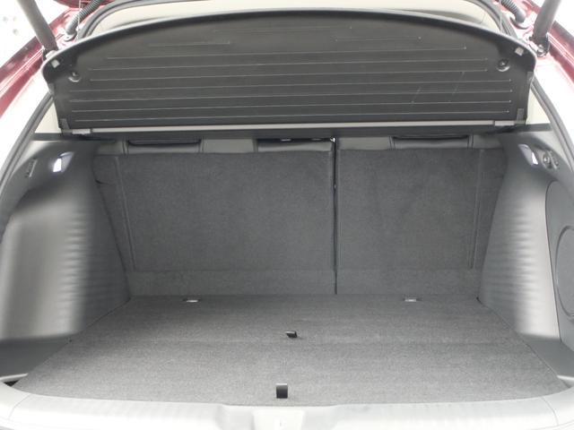 ZR-V e:HEVZ ホンダセンシング 9インチナビ マルチビューカメラ ETC2.0 減速セレクター ワイヤレス充電 ドラレコ前後 BOSEプレミアムサウンド 本革シート シートヒーター パワーシート パワーテールゲート(55枚目)