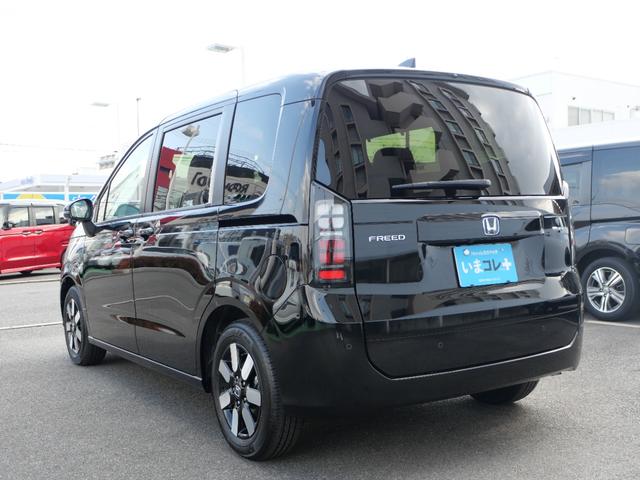 フリード ｅ：ＨＥＶエアーＥＸ　いまコレ＋　新品ナビ　新品マット　９インチコネクトナビ　マルチビューカメラ　ＵＳＢ　ＥＴＣ２．０　ホンダセンシング　両側電動スライドドア　１５インチアルミホイール　シートヒーター　バックカメラ（12枚目）