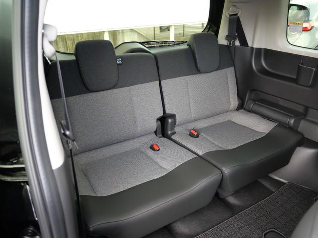 フリード ｅ：ＨＥＶエアーＥＸ　いまコレ＋　新品ナビ　新品マット　９インチコネクトナビ　マルチビューカメラ　ＵＳＢ　ＥＴＣ２．０　ホンダセンシング　両側電動スライドドア　１５インチアルミホイール　シートヒーター　バックカメラ（17枚目）