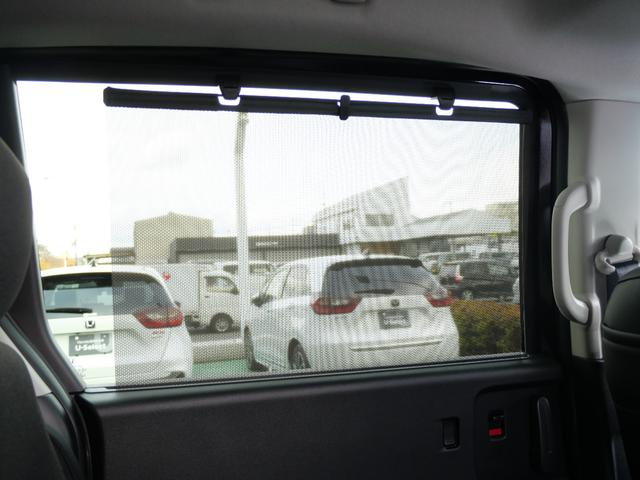 フリード ｅ：ＨＥＶエアーＥＸ　いまコレ＋　新品ナビ　新品マット　９インチコネクトナビ　マルチビューカメラ　ＵＳＢ　ＥＴＣ２．０　ホンダセンシング　両側電動スライドドア　１５インチアルミホイール　シートヒーター　バックカメラ（46枚目）