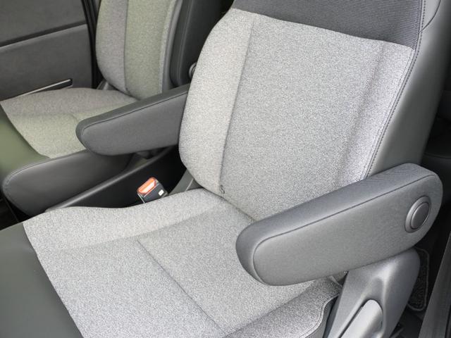 フリード ｅ：ＨＥＶエアーＥＸ　いまコレ＋　新品ナビ　新品マット　９インチコネクトナビ　マルチビューカメラ　ＵＳＢ　ＥＴＣ２．０　ホンダセンシング　両側電動スライドドア　１５インチアルミホイール　シートヒーター　バックカメラ（58枚目）