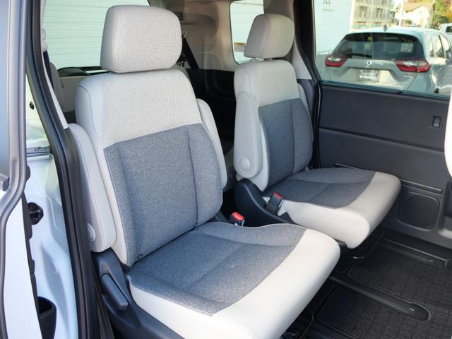 フリード e:HEVエアーEX 登録済未使用車 9インチコネクトナビ マルチビューカメラ USB ETC2.0 ホンダセンシング 両側電動スライドドア 15インチアルミホイール シートヒーター 電子パーキングブレーキ バックカメラ(17枚目)