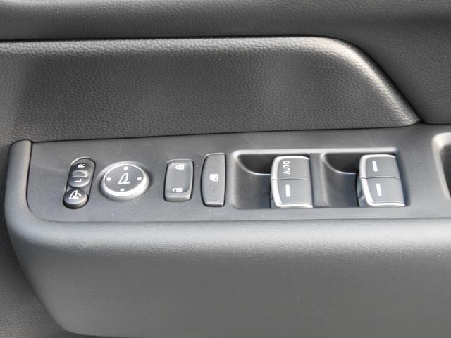 ステップワゴン e:HEVスパーダ 登録済未使用車 いまコレ+「新品ナビ、新品マット」 ホンダセンシング 11.4インチナビ バックカメラ ETC2.0 2列目オットマンシート 両側電動スライド パワーテールゲート LEDヘッドライト(33枚目)