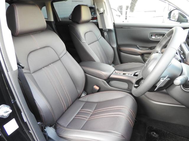 ＺＲ－Ｖ ｅ：ＨＥＶＺ　ワンオーナー車　９インチコネクテッドナビ　マルチビューカメラ　ＢＯＳＥサウンド　ＥＴＣ２．０　スマホドラレコ前後　ワイヤレス充電器　ホンダセンシング　シートヒーター　本革シート　電子パーキングブレーキ（10枚目）