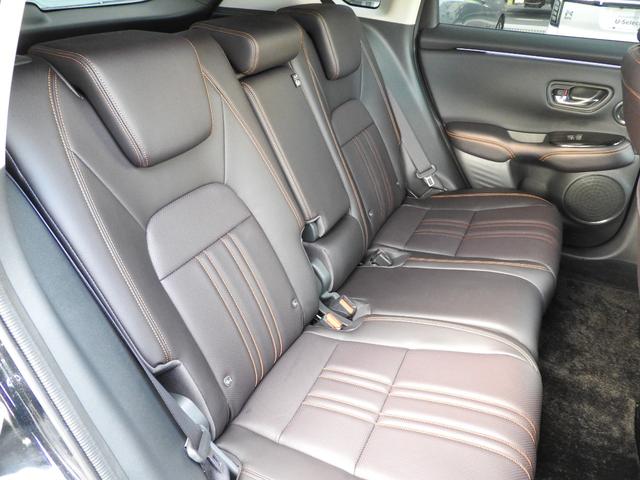 ＺＲ－Ｖ ｅ：ＨＥＶＺ　ワンオーナー車　９インチコネクテッドナビ　マルチビューカメラ　ＢＯＳＥサウンド　ＥＴＣ２．０　スマホドラレコ前後　ワイヤレス充電器　ホンダセンシング　シートヒーター　本革シート　電子パーキングブレーキ（11枚目）