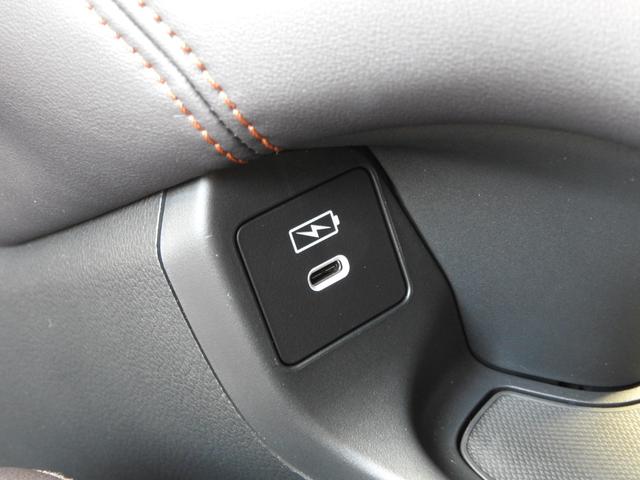 ＺＲ－Ｖ ｅ：ＨＥＶＺ　ワンオーナー車　９インチコネクテッドナビ　マルチビューカメラ　ＢＯＳＥサウンド　ＥＴＣ２．０　スマホドラレコ前後　ワイヤレス充電器　ホンダセンシング　シートヒーター　本革シート　電子パーキングブレーキ（25枚目）