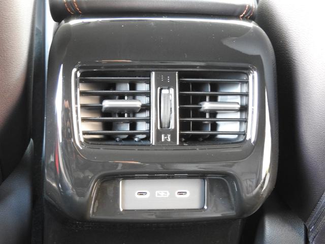 ＺＲ－Ｖ ｅ：ＨＥＶＺ　ワンオーナー車　９インチコネクテッドナビ　マルチビューカメラ　ＢＯＳＥサウンド　ＥＴＣ２．０　スマホドラレコ前後　ワイヤレス充電器　ホンダセンシング　シートヒーター　本革シート　電子パーキングブレーキ（57枚目）