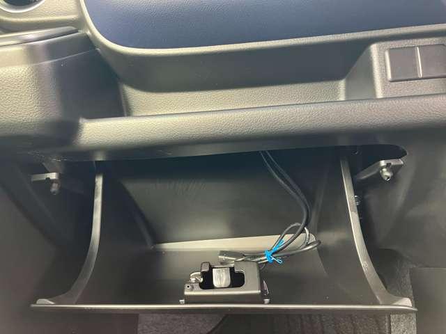 キャロル ハイブリッドGX ワンオーナーカー ケンウッドナビゲーション CD/DVD再生 フルセグTV USBコード 純正14インチアルミホイール ハイビームコントロール 車線逸脱警報装置 衝突被害軽減ブレーキ シートヒーター☆(8枚目)