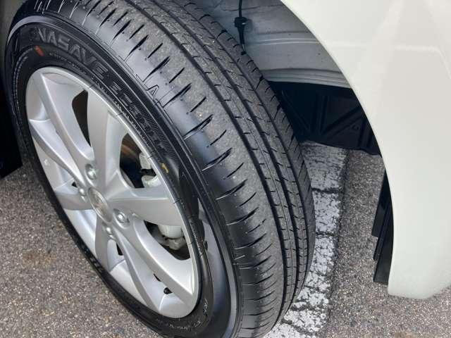 キャロル ハイブリッドGX ワンオーナーカー ケンウッドナビゲーション CD/DVD再生 フルセグTV USBコード 純正14インチアルミホイール ハイビームコントロール 車線逸脱警報装置 衝突被害軽減ブレーキ シートヒーター☆(14枚目)