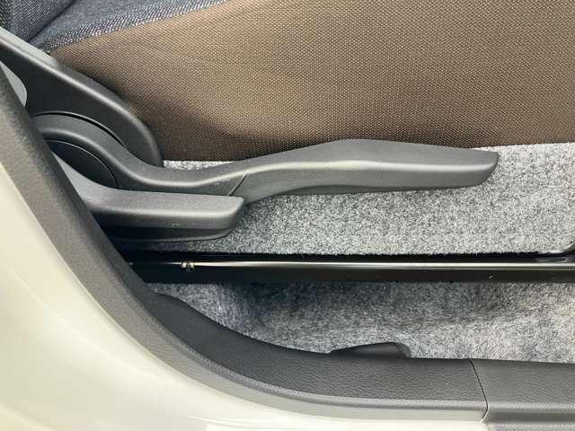 キャロル ハイブリッドGX ワンオーナーカー ケンウッドナビゲーション CD/DVD再生 フルセグTV USBコード 純正14インチアルミホイール ハイビームコントロール 車線逸脱警報装置 衝突被害軽減ブレーキ シートヒーター☆(15枚目)