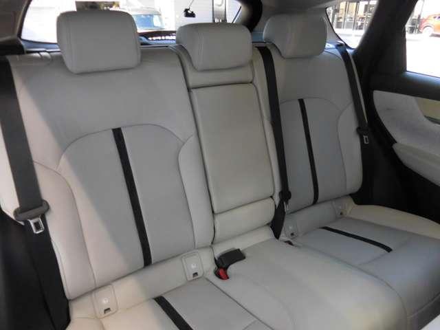 CX-60 3.3 XDハイブリッド プレミアム モダン ディーゼルター 認定Uカー ワンオーナー サンルーフ 白革シート 2カメラドイブラレコーダー 360度ビューモニター ナビゲーション ブルートゥース USB端子 HDMI端子 BOSEオーディオ MRCC 車載通信機(19枚目)