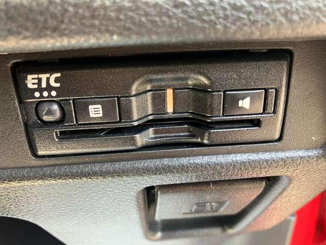 �������H�̗��������A�X���[�Y�ɒʉ߂ł���A�d�s�b�ԍڊ�𑕔����Ă��܂��B