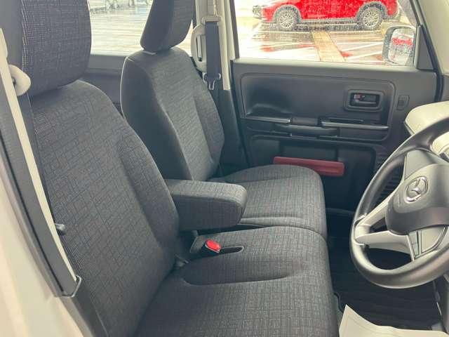 �̂���������T�|�[�g���Ă����V�[�g�B�N�b�V������������A����S�n�������ł���I�����Ԃ̃h���C�u�ł���J���y�����Ă���܂��B