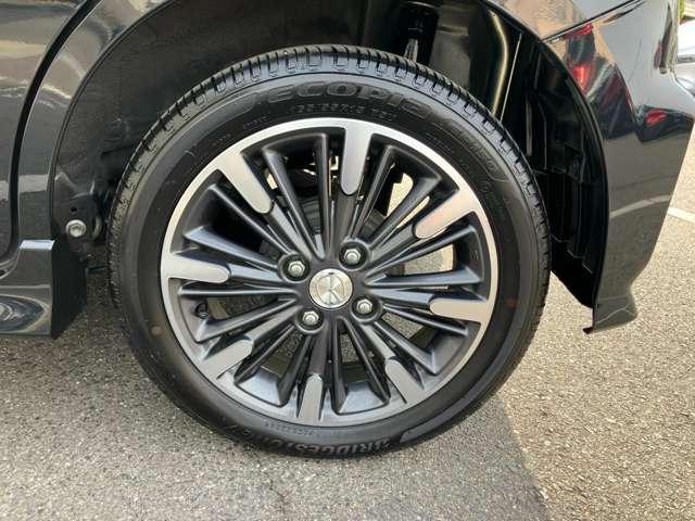 �X�|�[�e�B�ȃf�U�C���̏����A���~�z�C�[���ő������h���X�A�b�v��