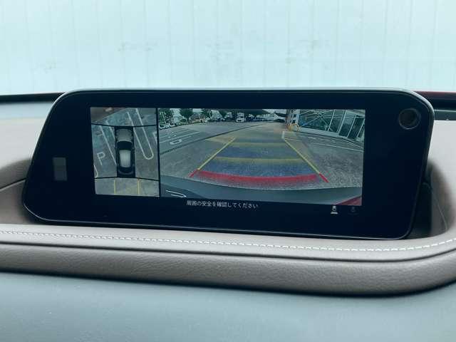 �R�U�O�x�r���[�J�����𓋍ځB�S���̏��^�J�����̉f�����������A�ԗ��^�ォ��̉f���ɕϊ����Ă��܂��B