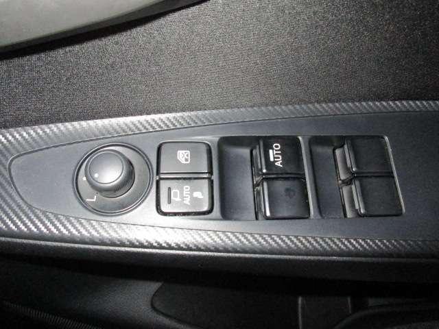 �h�A�~���[���`�t�s�n�Ŋi�[�Ƃ��Ă��֗��ł���