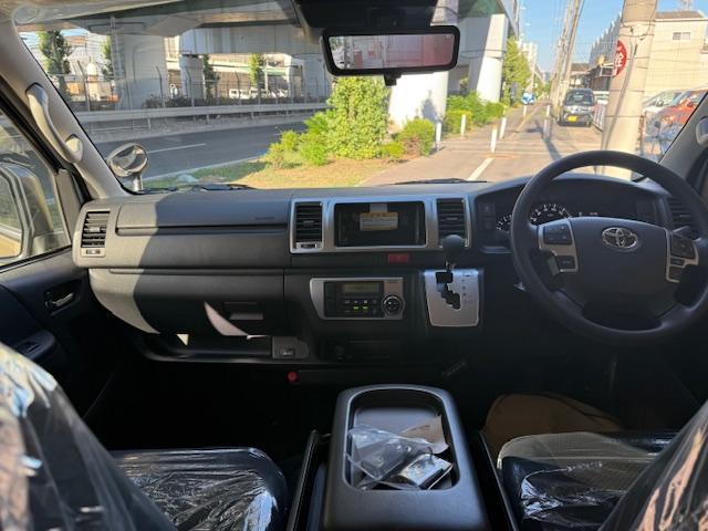 ハイエースバン ロングスーパーGL 両側パワースライドドア LEDヘッドライト パノラミニックビューモニター デジタルインナーミラー アースカラーパッケージ 助手席エアバック(10枚目)