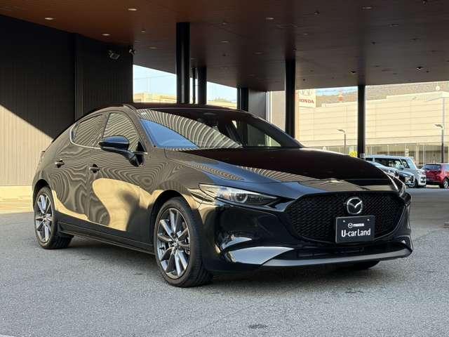 ＭＡＺＤＡ３ファストバック ２．０　２０Ｓ　ツーリング　当社試乗車アップ／ナビ／ＥＴＣ／３６０°モニター／（10枚目）