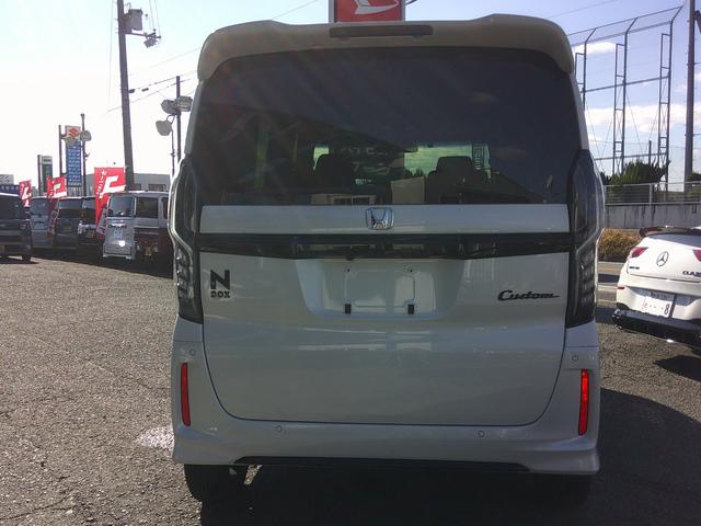 Ｎ－ＢＯＸカスタム Ｌ　Ｃｕｓｔｏｍ　特別仕様車　Ｌ　ＳＴＹＬＥ＋　ＢＬＡＣＫ　ケンウッドナビゲーション　バックカメラ　ＥＴＣ　両側パワースライド　禁煙車　ＬＥＤオートライト　スマートキー（7枚目）