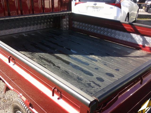 ハイゼットトラック ジャンボＳＡＩＩＩｔ　４ＷＤ　プッシュスタート　リモコンキー　電動ドアミラー　荷台ライト　カロッテリアＳＤナビ　ＴＶ（9枚目）