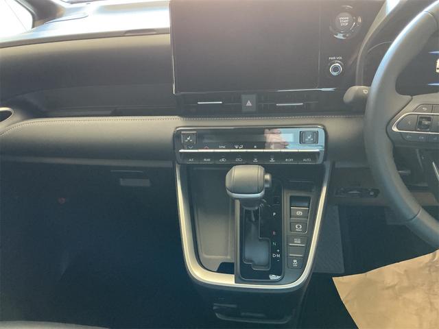 １０．５インチモニター