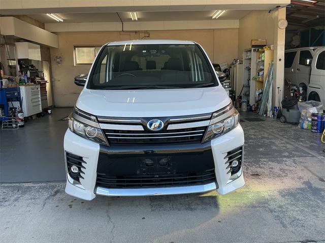 ヴォクシー ハイブリッドＺＳ　煌ＩＩ（2枚目）