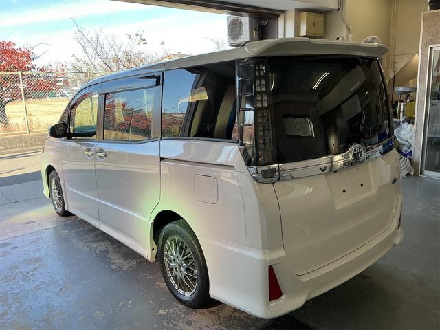 ヴォクシー ハイブリッドＺＳ　煌ＩＩ（9枚目）