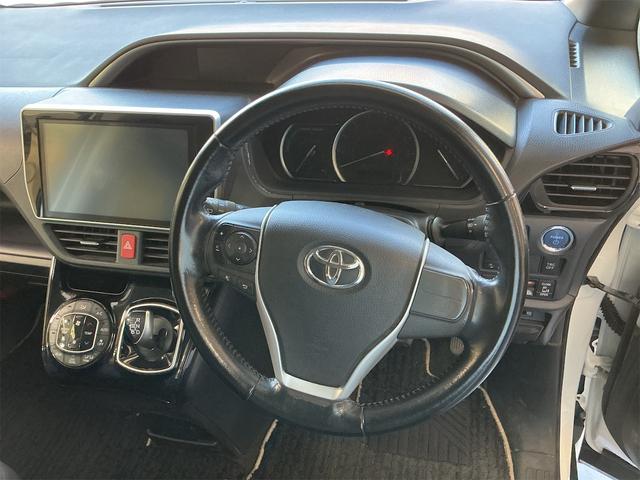 ヴォクシー ハイブリッドＺＳ　煌ＩＩ（16枚目）