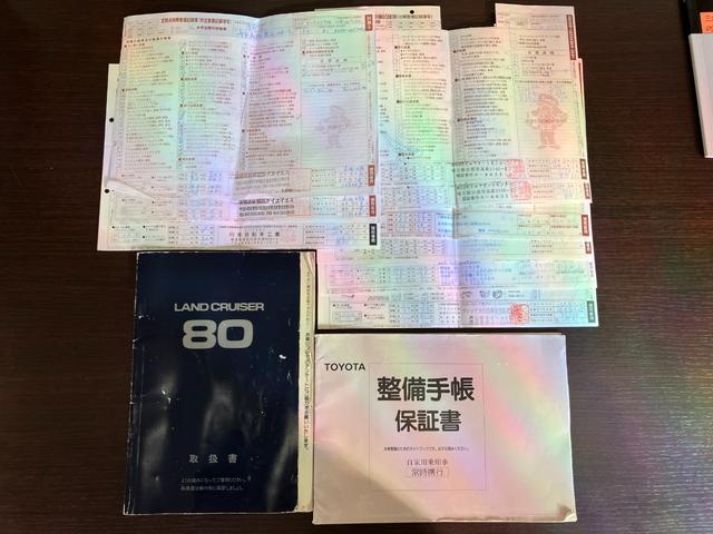 ランドクルーザー８０ ＶＸリミテッド　サンルーフ　リフトアップ　ミッキートンプソン１６ＡＷ　アイアンバンパー　サイドステップ　ウッドコンビステア　シートカバー　ナビＴＶバックカメラ　後席モニター　ドラレコ　ＬＥＤヘッド　クルコン　キーレス（71枚目）