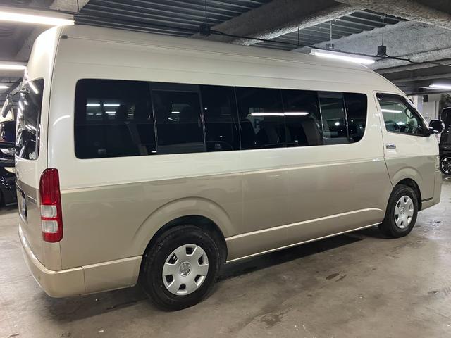 ハイエースワゴン グランドキャビン ハイルーフ 10人乗り ワンオーナー パワースライドドア Wエアコン ナビ バックカメラ ETC 送迎(10枚目)