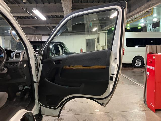 ハイエースワゴン グランドキャビン ハイルーフ 10人乗り ワンオーナー パワースライドドア Wエアコン ナビ バックカメラ ETC 送迎(37枚目)