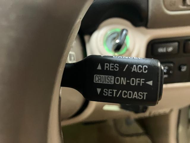 ランドクルーザー１００ ＶＸリミテッド　ディーゼルターボ　フジツボ２本出しマフラー　純正１６インチＡＷ　背面タイヤ　アルパインナビ　バックカメラ　クルーズコントロール　ＬＥＤヘッド　ＬＥＤフォグ　コムテックドラレコ　キーレス　タイベル交換済（28枚目）