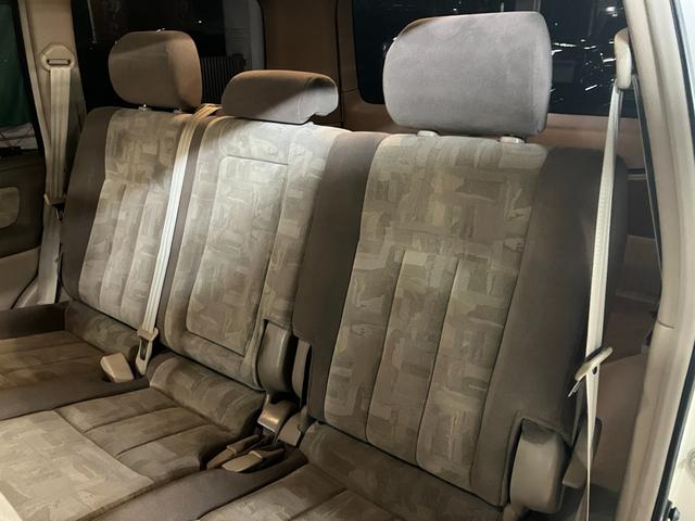 ランドクルーザー１００ ＶＸリミテッド　ディーゼルターボ　フジツボ２本出しマフラー　純正１６インチＡＷ　背面タイヤ　アルパインナビ　バックカメラ　クルーズコントロール　ＬＥＤヘッド　ＬＥＤフォグ　コムテックドラレコ　キーレス　タイベル交換済（54枚目）