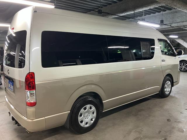 ハイエースワゴン グランドキャビン 後期モデル ハイルーフ 10人乗り パワースライドドア 純正ナビTV バックカメラ LEDヘッド LEDフォグ プッシュスタート ドラレコ ETC Wエアコン 送迎(10枚目)