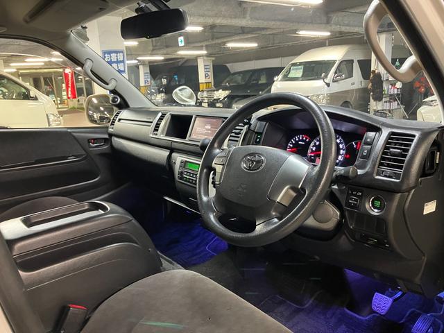 ハイエースワゴン グランドキャビン 後期モデル ハイルーフ 10人乗り パワースライドドア 純正ナビTV バックカメラ LEDヘッド LEDフォグ プッシュスタート ドラレコ ETC Wエアコン 送迎(22枚目)