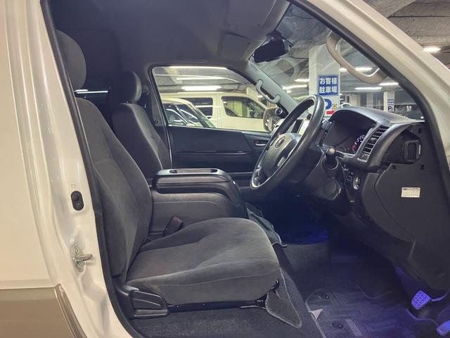 ハイエースワゴン グランドキャビン 後期モデル ハイルーフ 10人乗り パワースライドドア 純正ナビTV バックカメラ LEDヘッド LEDフォグ プッシュスタート ドラレコ ETC Wエアコン 送迎(35枚目)