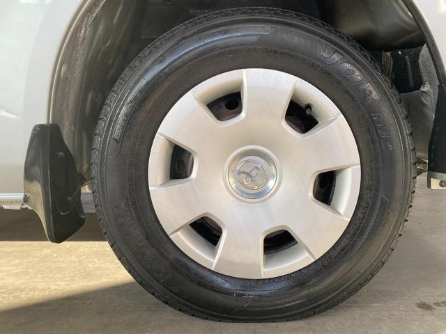 ハイエースワゴン グランドキャビン　ハイルーフ　４ＷＤ　１０人乗り　Ｗエアコン　電格ミラー　イージークローザードア　小窓　ドラレコ　キーレス（12枚目）