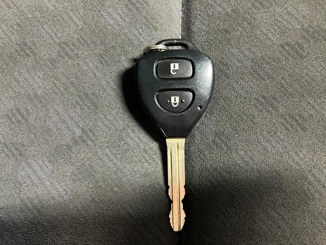 ハイエースワゴン グランドキャビン　ハイルーフ　４ＷＤ　１０人乗り　Ｗエアコン　電格ミラー　イージークローザードア　小窓　ドラレコ　キーレス（64枚目）